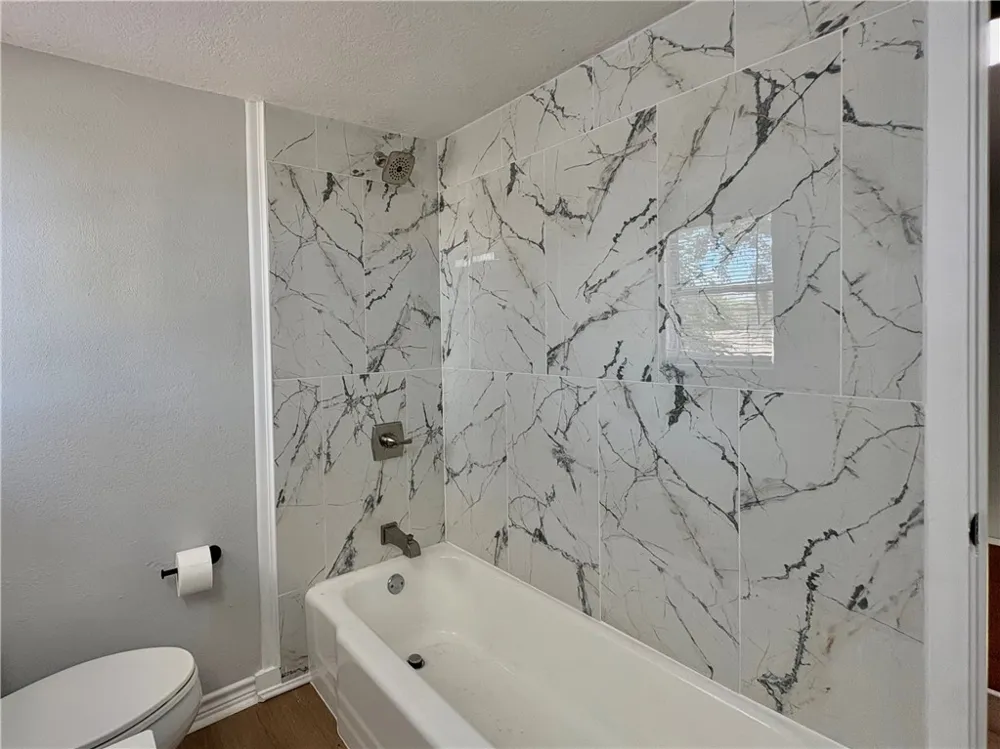 221 Ghent Place Portland, TX 78374