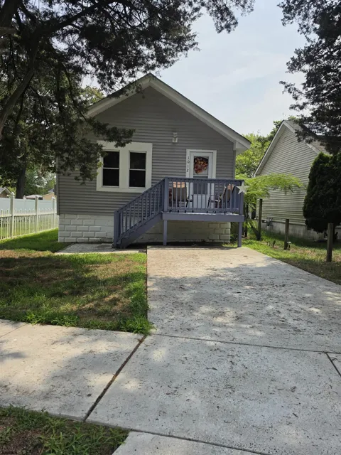 1012 Harrison Ave