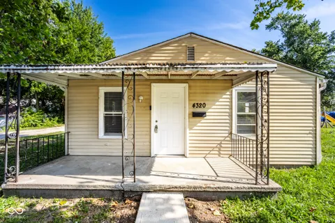 4320 E 30th Street