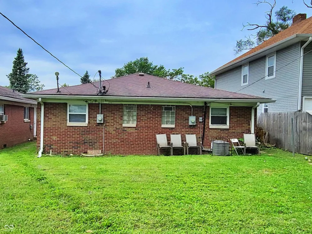 621 Oxford Street Indianapolis, IN 46201