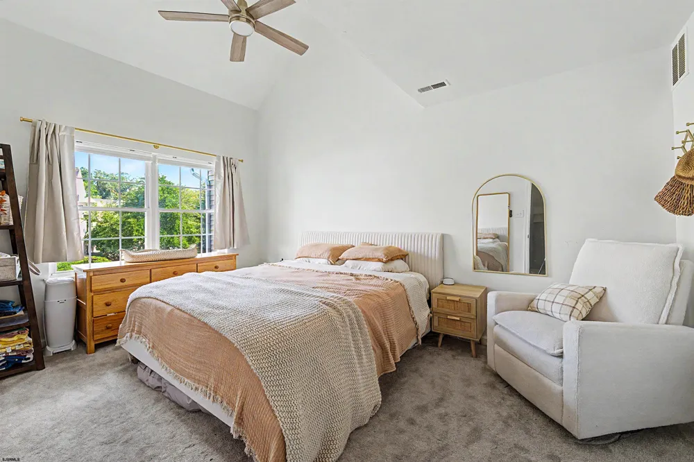 202 Maxwell Ct Egg Harbor Township, NJ 08234