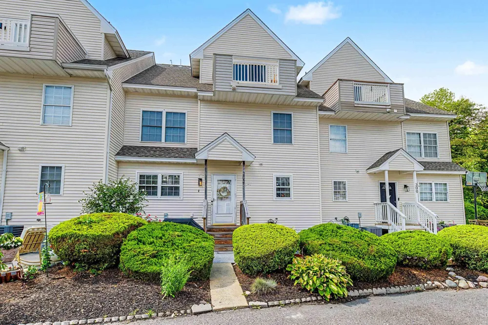 202 Maxwell Ct Egg Harbor Township, NJ 08234