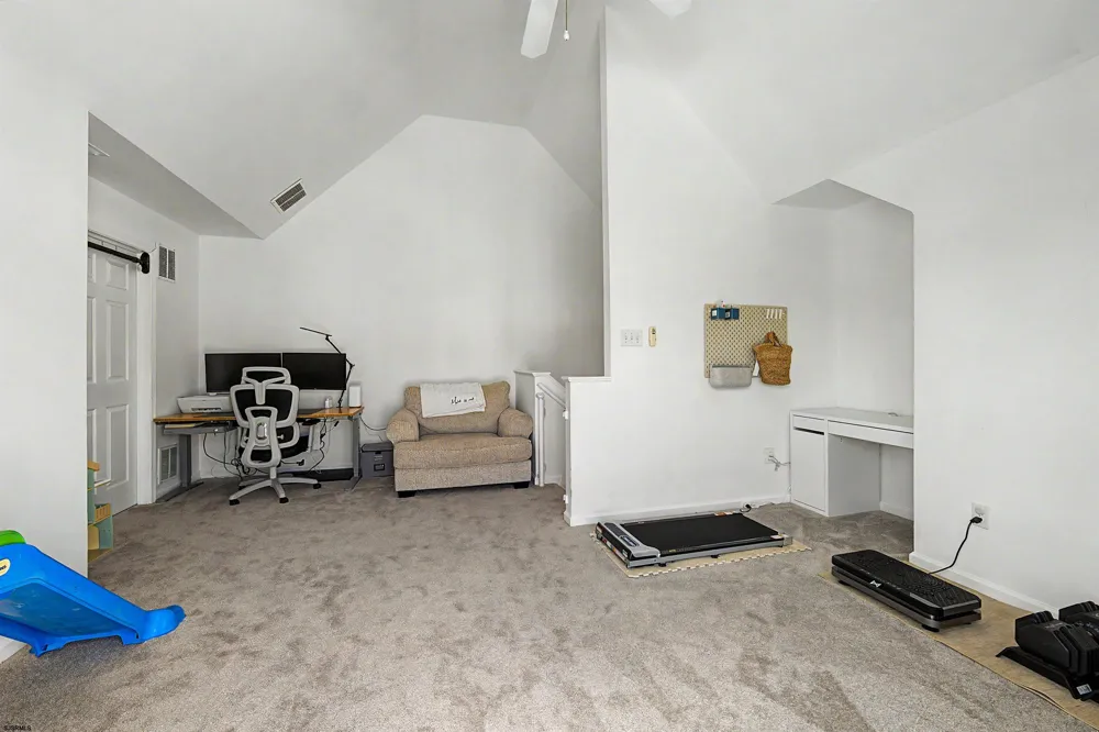 202 Maxwell Ct Egg Harbor Township, NJ 08234