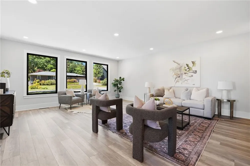 415 Westside Drive Roswell, GA 30075