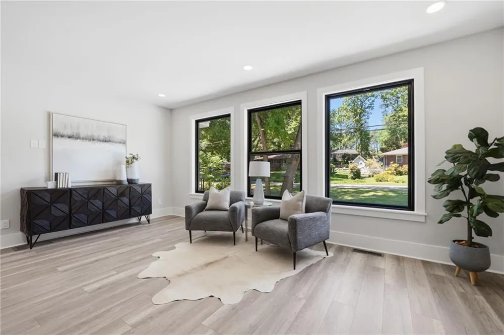 415 Westside Drive Roswell, GA 30075