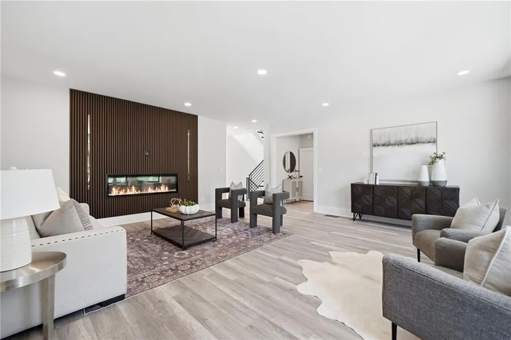 415 Westside Drive Roswell, GA 30075