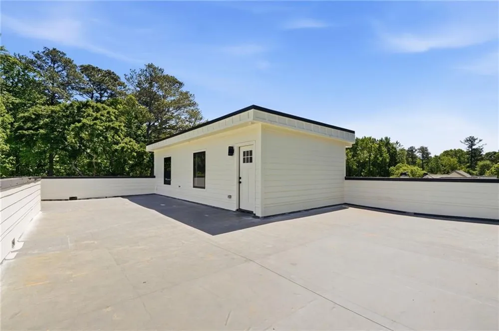 415 Westside Drive Roswell, GA 30075