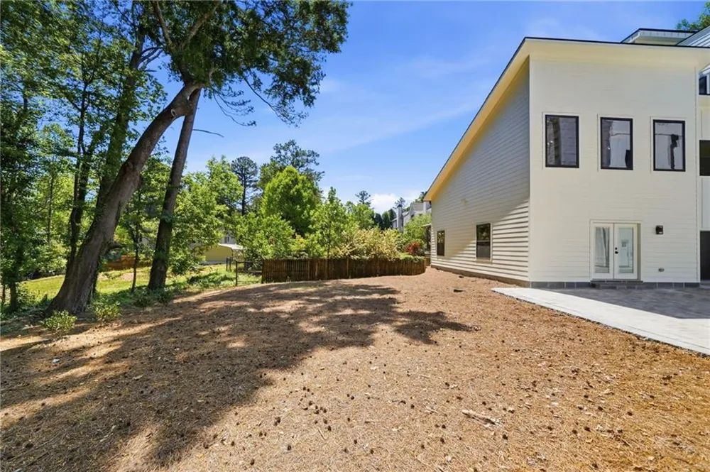 415 Westside Drive Roswell, GA 30075