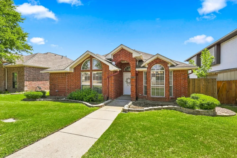 1432 Saint Gallen Lane Lewisville, TX 75067