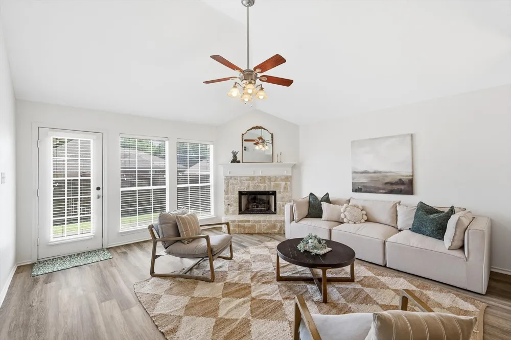 1432 Saint Gallen Lane Lewisville, TX 75067