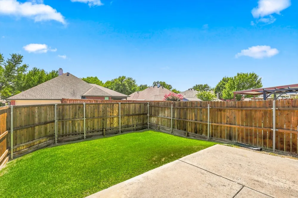 1432 Saint Gallen Lane Lewisville, TX 75067