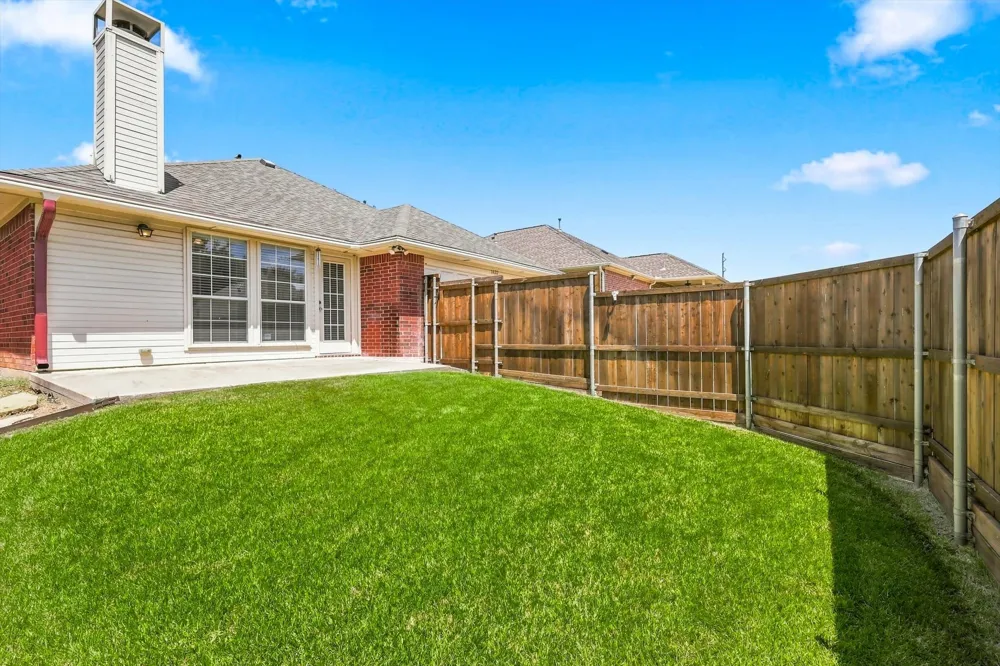 1432 Saint Gallen Lane Lewisville, TX 75067