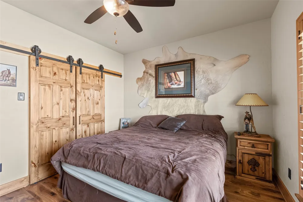 12880 County Line Rd Ponder, TX 76259