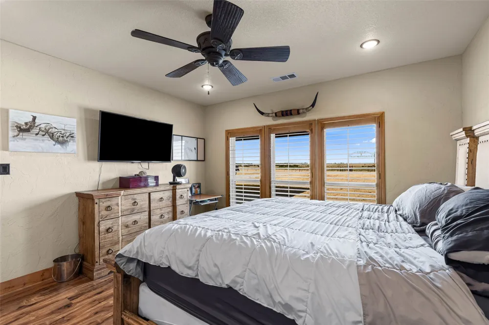 12880 County Line Rd Ponder, TX 76259