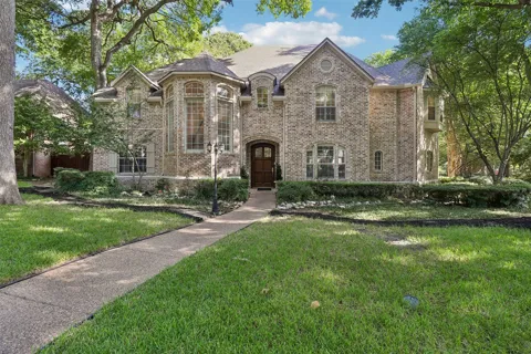 2600 Saratoga