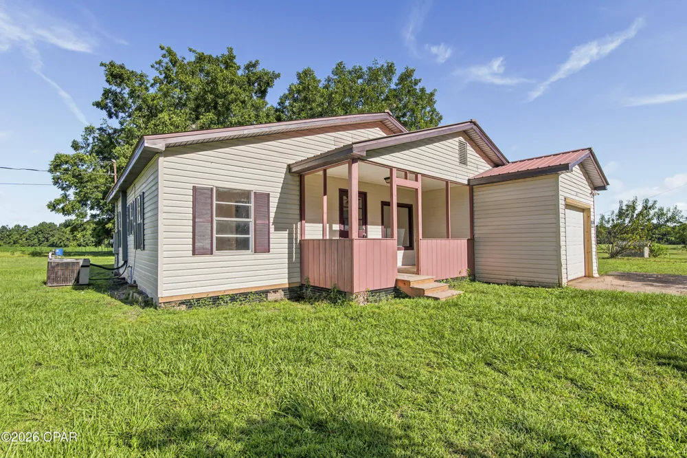 5493 Ellaville Road Campbellton, FL 32426