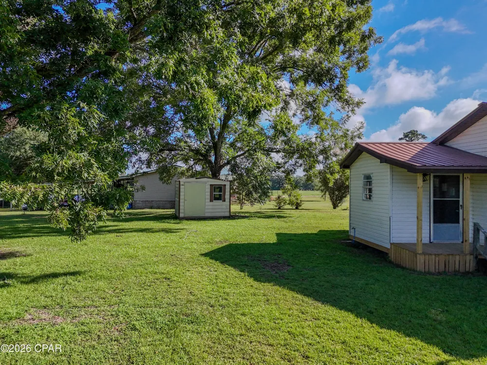 5493 Ellaville Road Campbellton, FL 32426