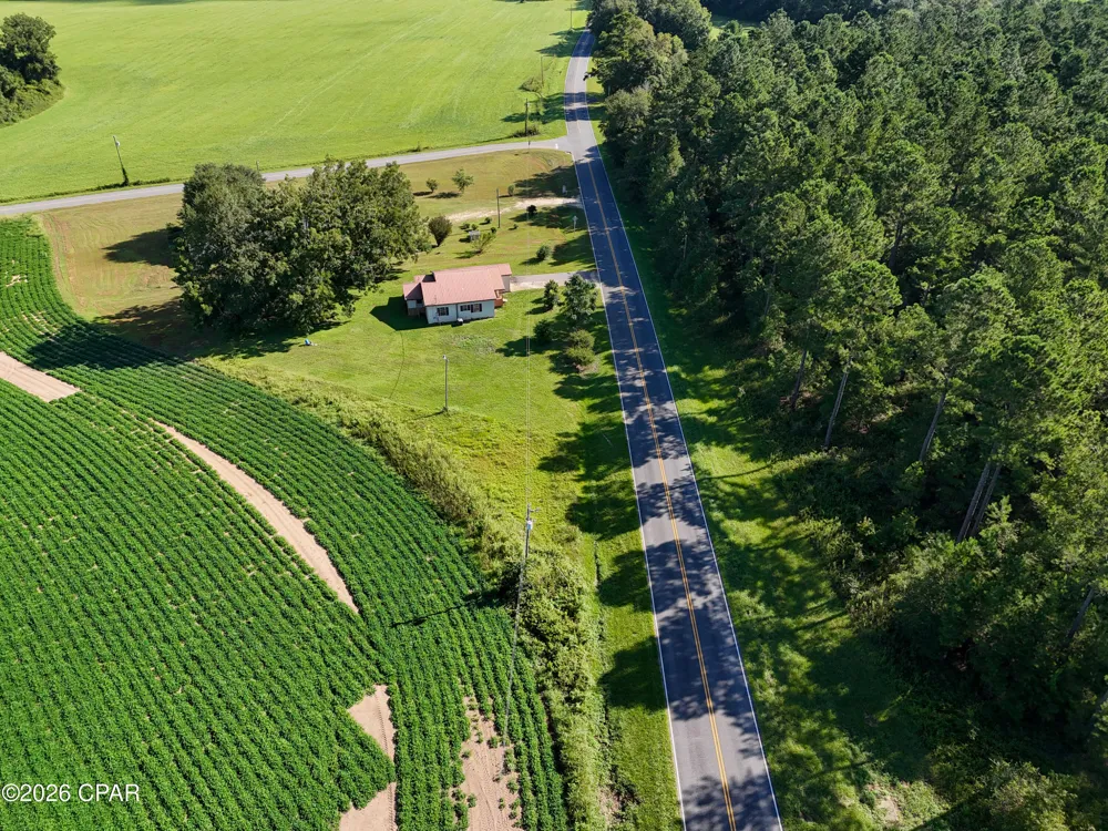 5493 Ellaville Road Campbellton, FL 32426