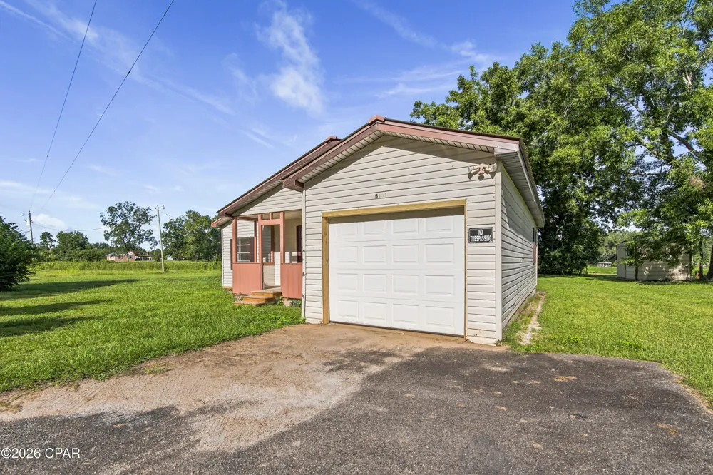 5493 Ellaville Road Campbellton, FL 32426