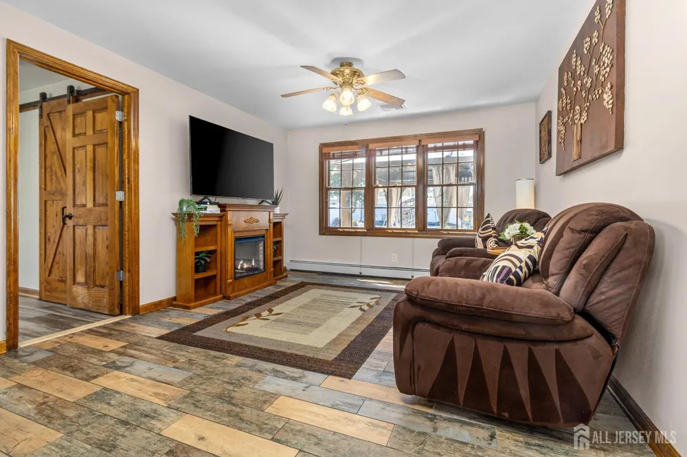 91 S Hill Road S Colonia, NJ 07067