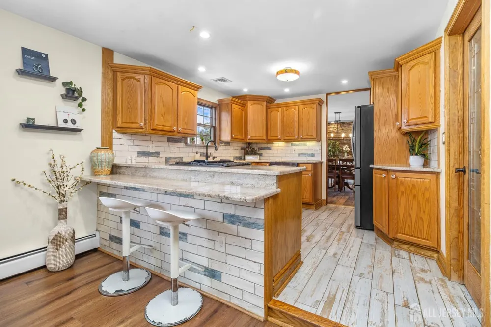 91 S Hill Road S Colonia, NJ 07067