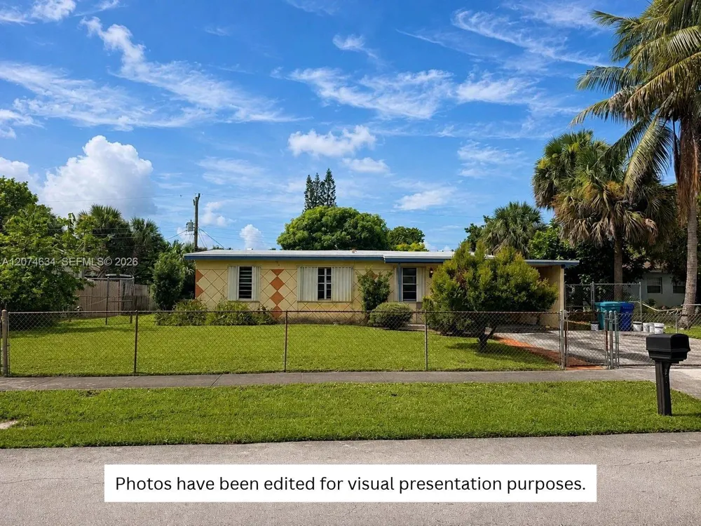3640 NW 3rd St Lauderhill, FL 33311
