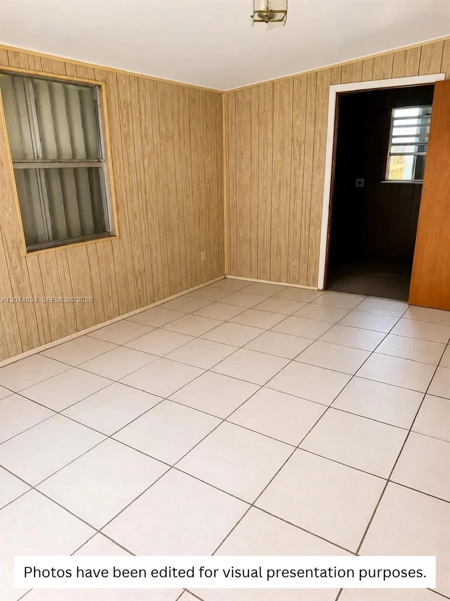 3640 NW 3rd St Lauderhill, FL 33311