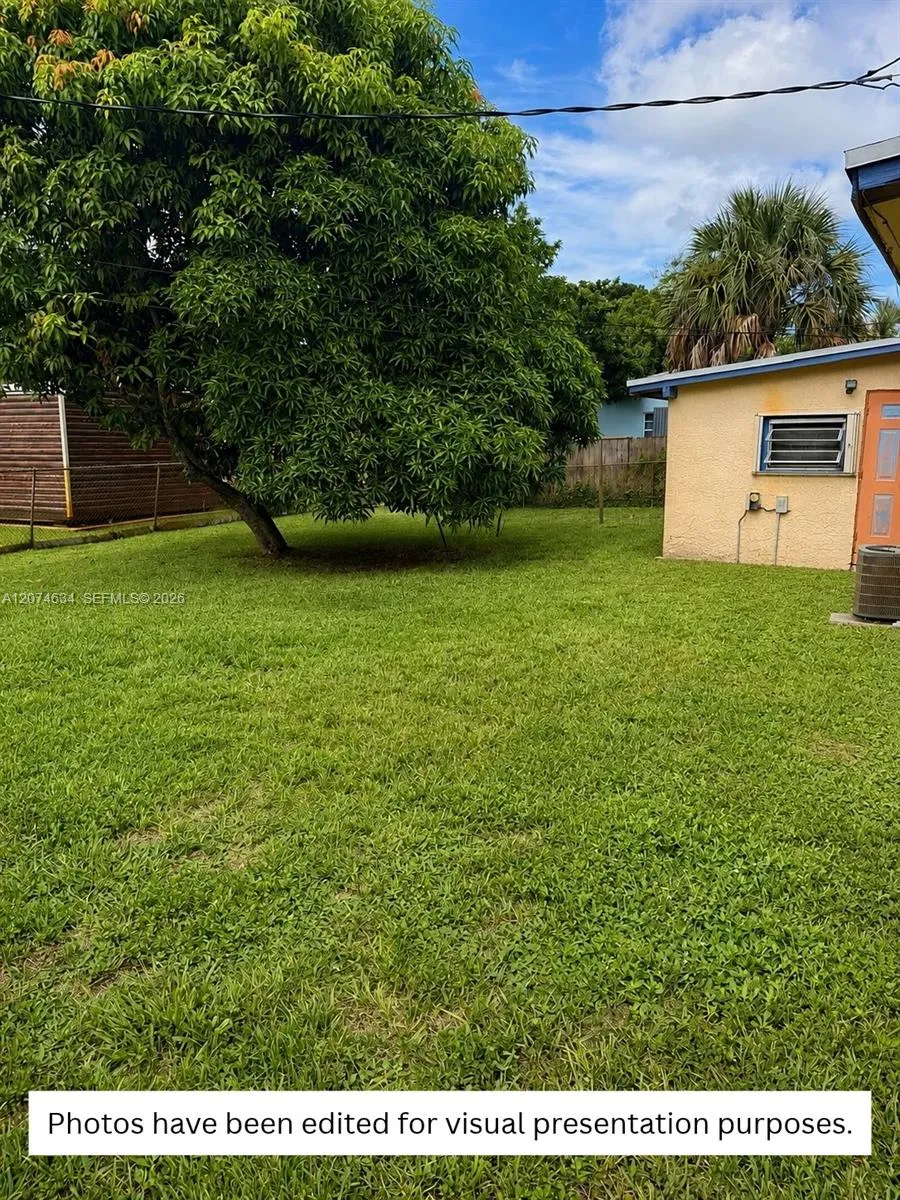 3640 NW 3rd St Lauderhill, FL 33311