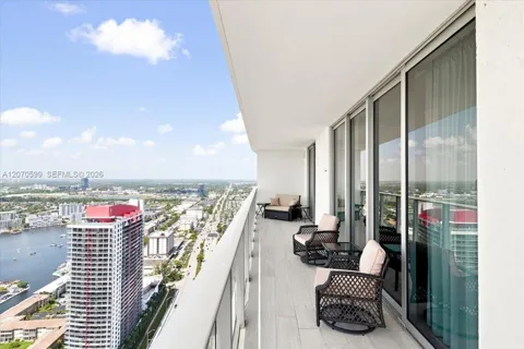 4010 S Ocean Dr #T3909