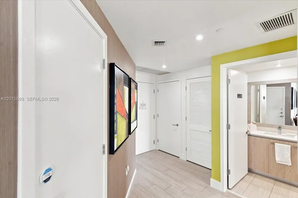 4010 S Ocean Dr #T3909 Hollywood, FL 33019