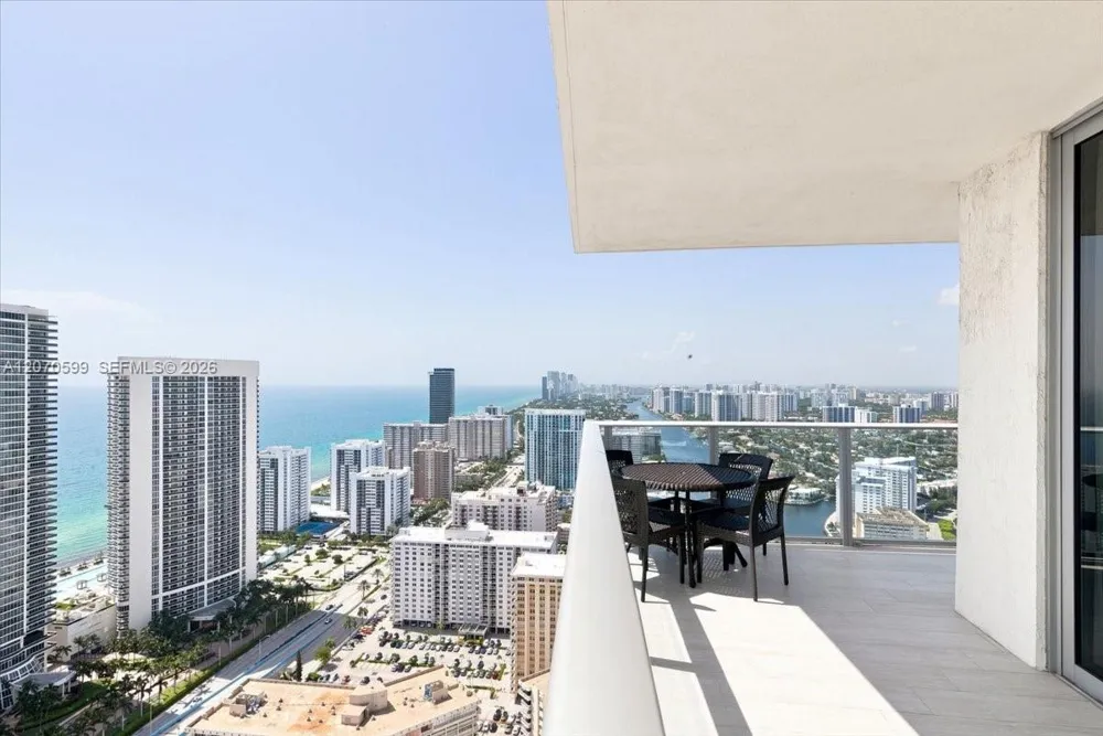 4010 S Ocean Dr #T3909 Hollywood, FL 33019