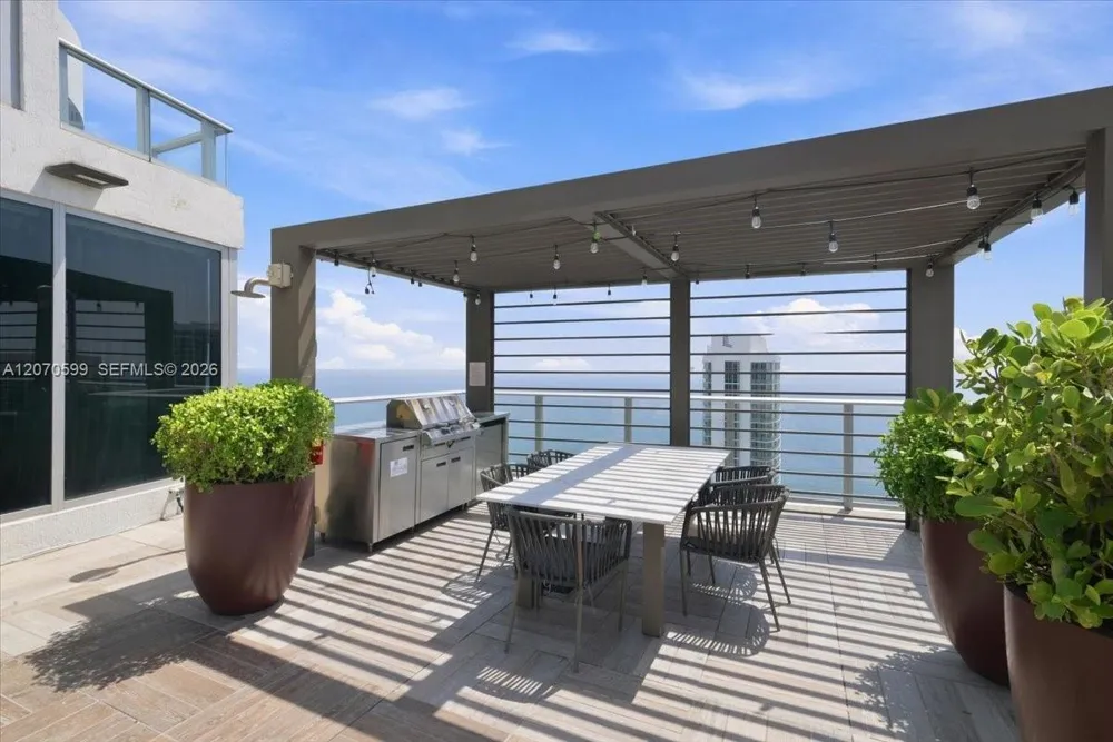 4010 S Ocean Dr #T3909 Hollywood, FL 33019