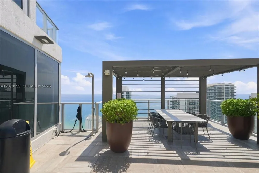 4010 S Ocean Dr #T3909 Hollywood, FL 33019