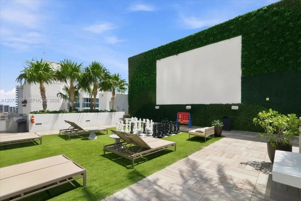 4010 S Ocean Dr #T3909 Hollywood, FL 33019