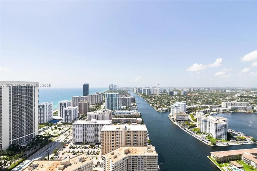 4010 S Ocean Dr #T3909 Hollywood, FL 33019