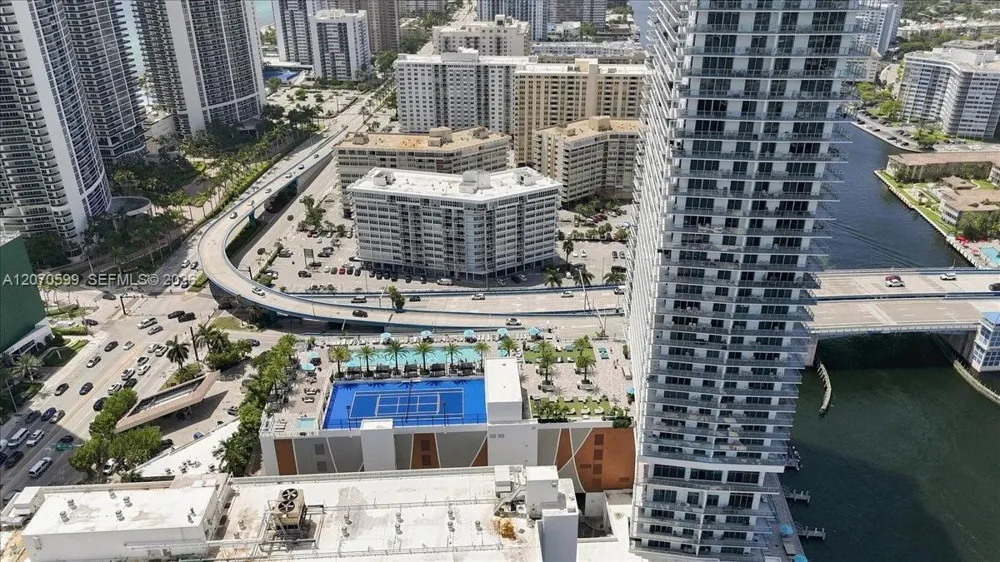 4010 S Ocean Dr #T3909 Hollywood, FL 33019