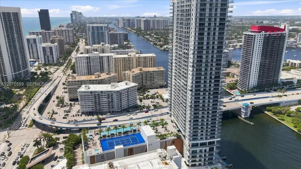 4010 S Ocean Dr #T3909 Hollywood, FL 33019