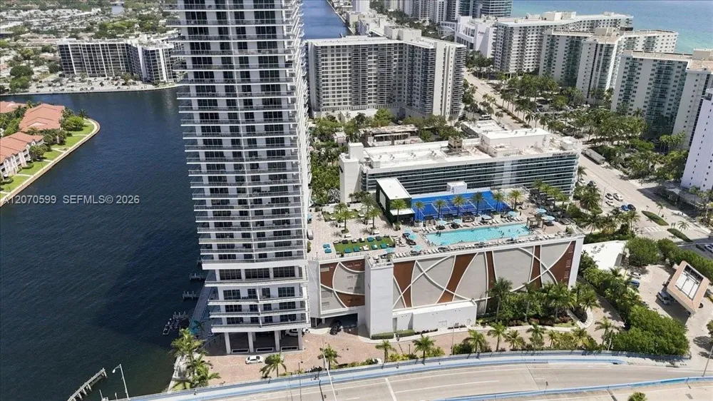 4010 S Ocean Dr #T3909 Hollywood, FL 33019