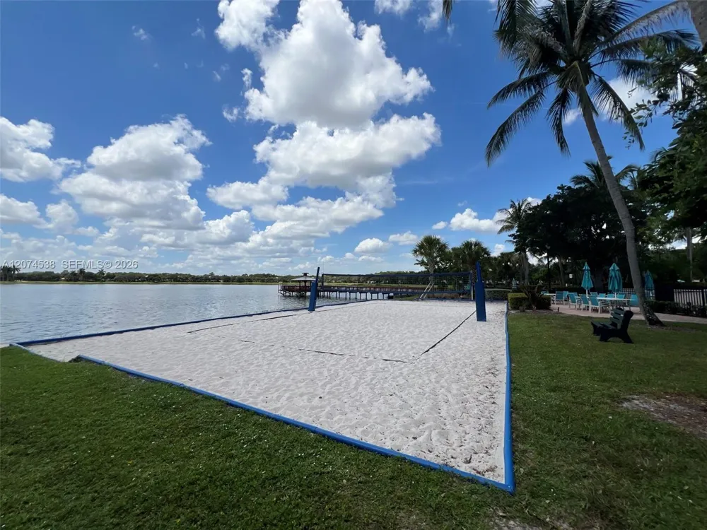 425 Pumpkin Dr Palm Beach Gardens, FL 33410