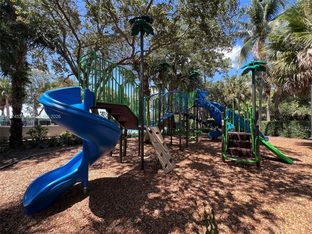 425 Pumpkin Dr Palm Beach Gardens, FL 33410