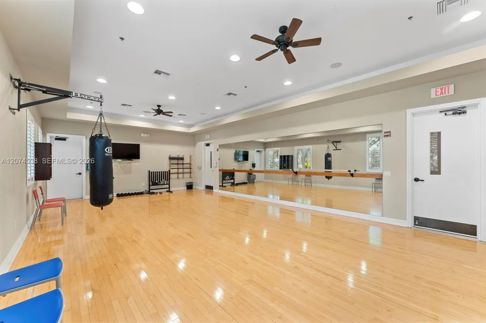 425 Pumpkin Dr Palm Beach Gardens, FL 33410