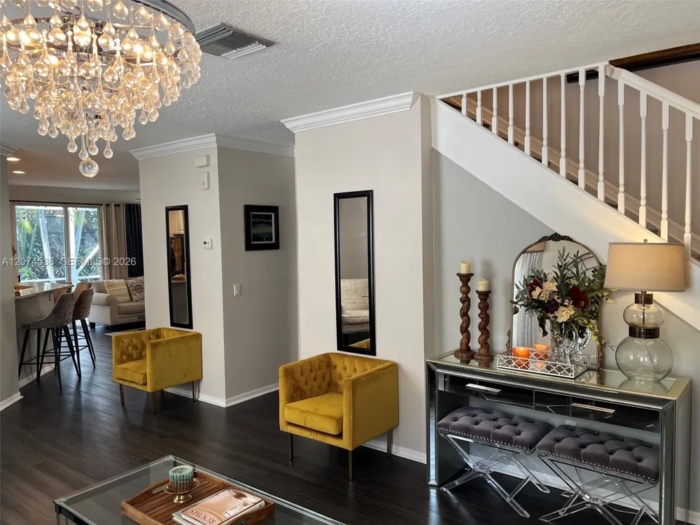 425 Pumpkin Dr Palm Beach Gardens, FL 33410