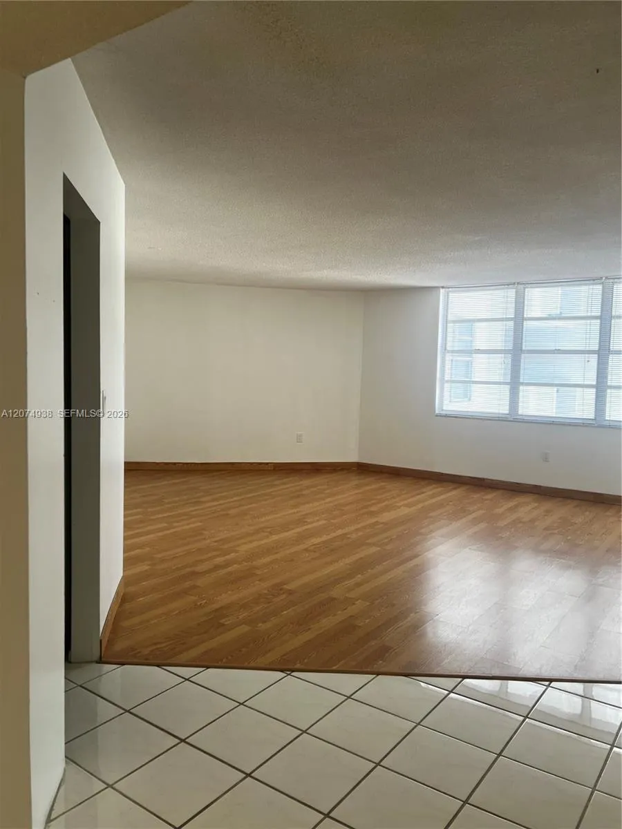 2750 NE 183rd St #807 Aventura, FL 33160