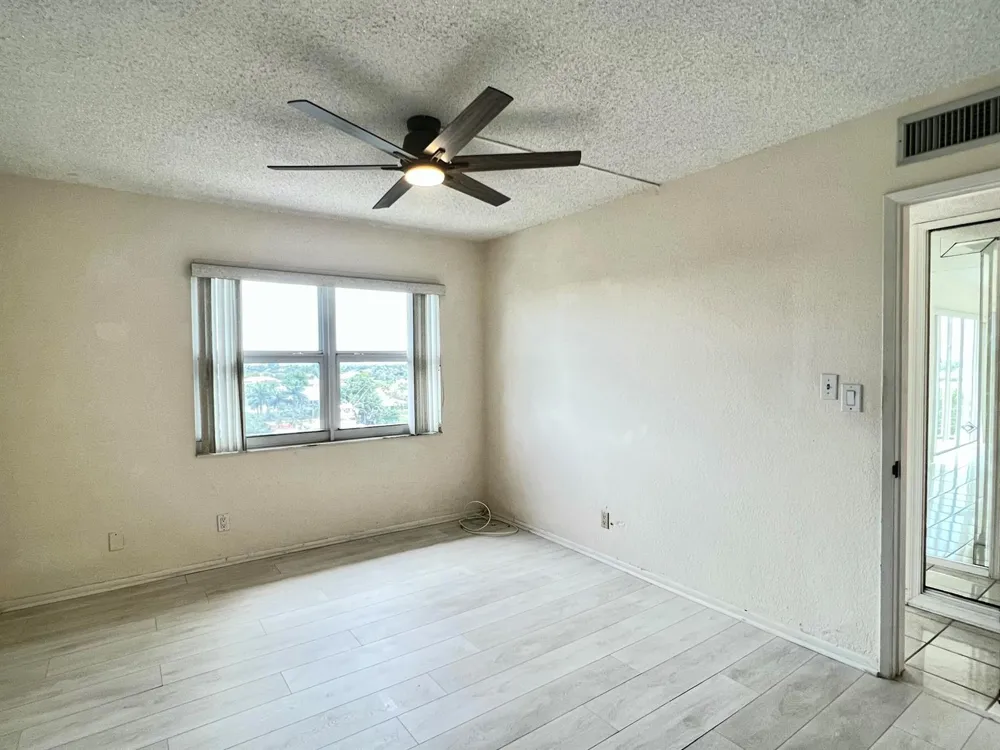 1069 Hillsboro Mile #606 Hillsboro Beach, FL 33062
