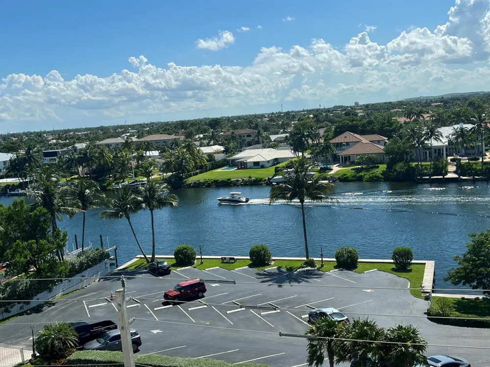 1069 Hillsboro Mile #606 Hillsboro Beach, FL 33062