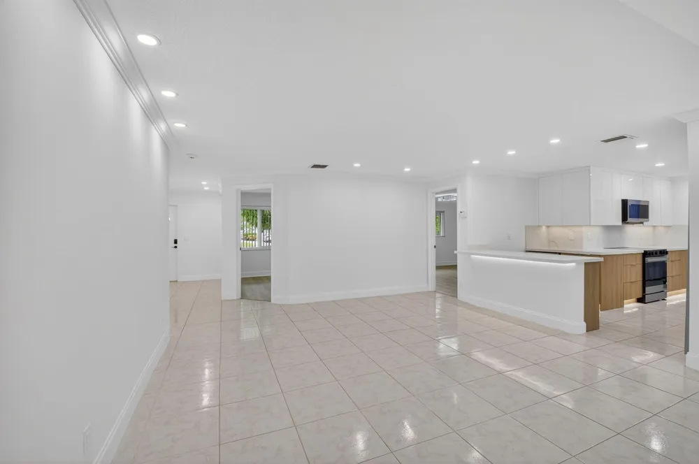 4599 Brady Boulevard Delray Beach, FL 33445