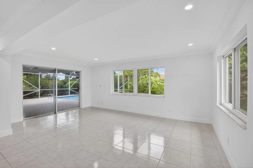 4599 Brady Boulevard Delray Beach, FL 33445