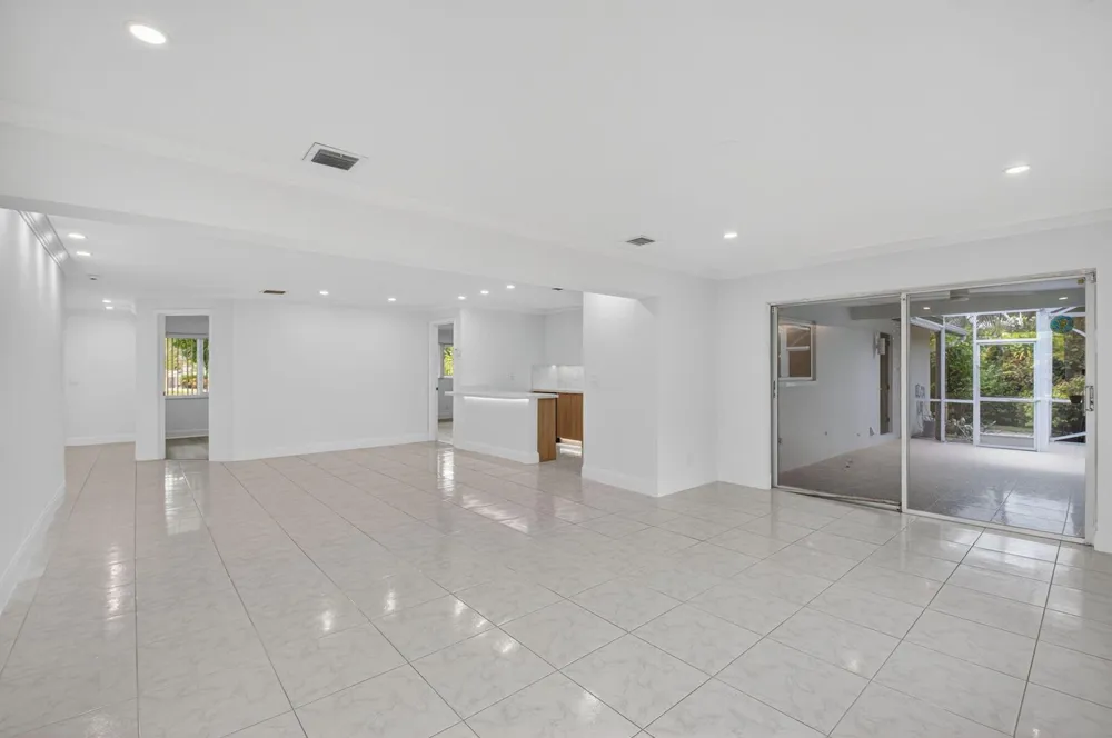 4599 Brady Boulevard Delray Beach, FL 33445