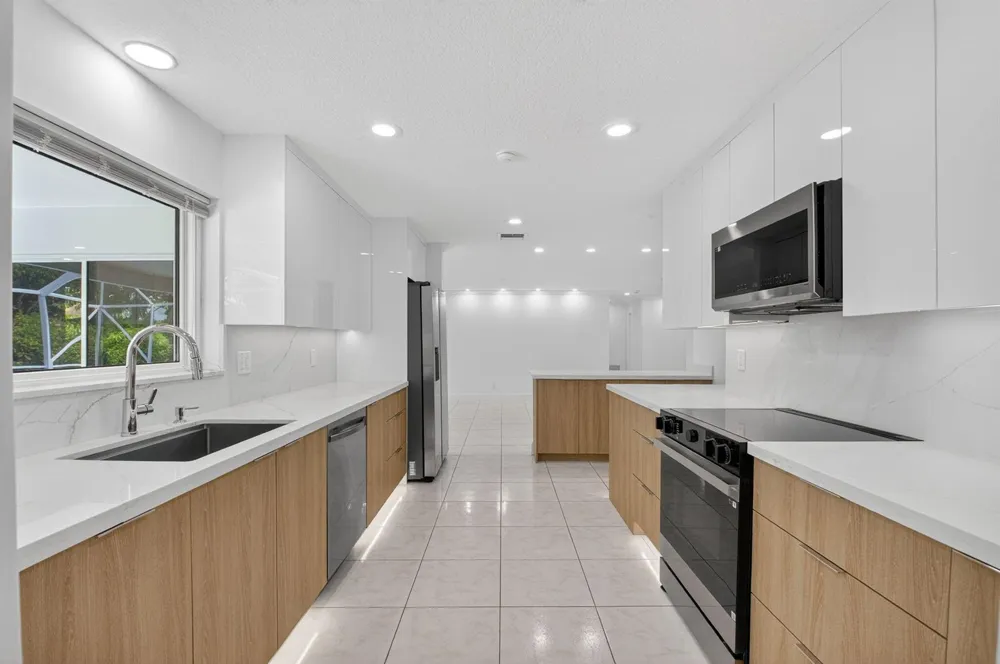 4599 Brady Boulevard Delray Beach, FL 33445