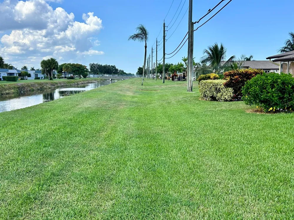 2895 CROSLEY DRIVE W #C West Palm Beach, FL 33415